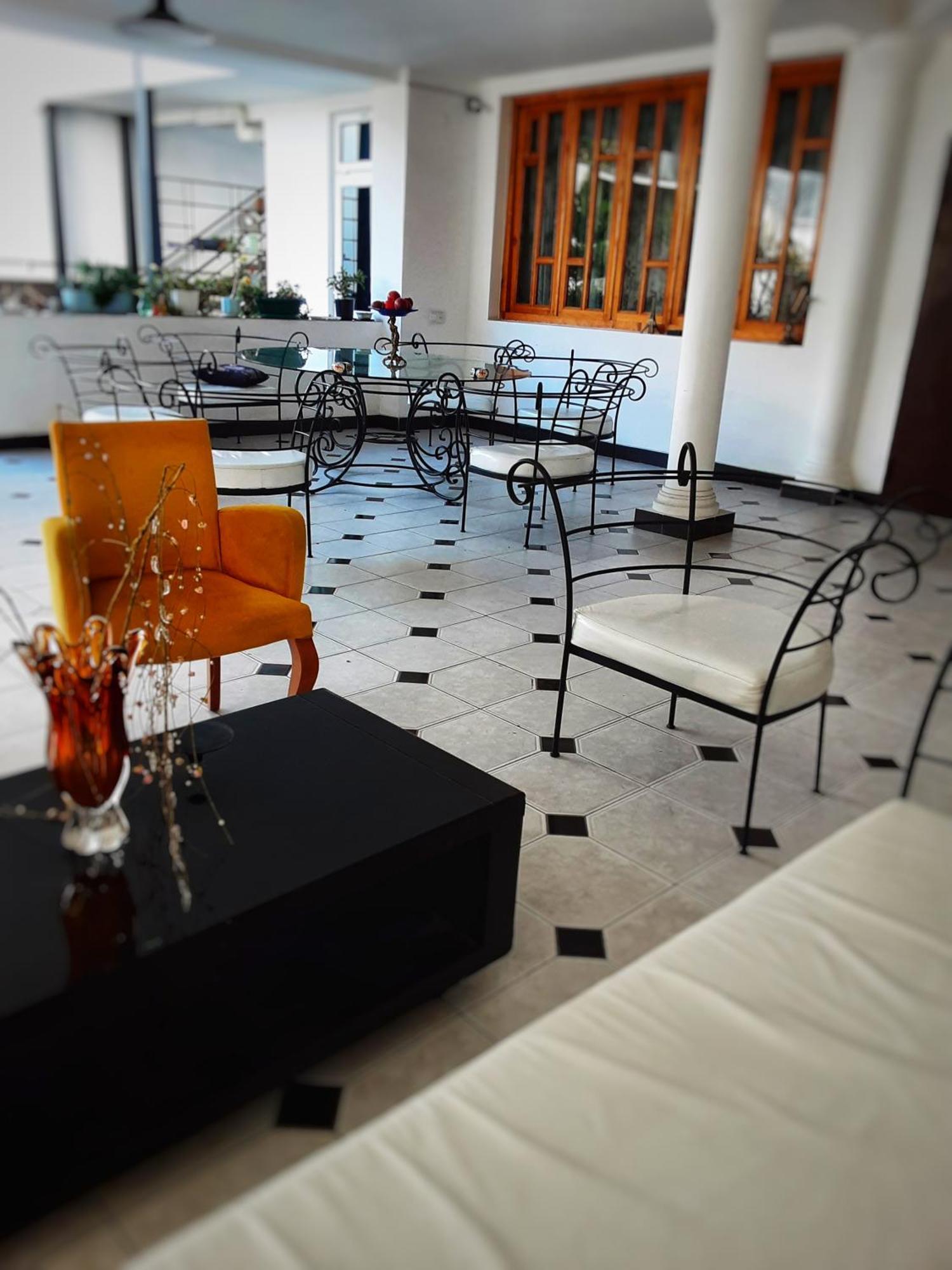 Westay Hotel Tbilisi Luaran gambar
