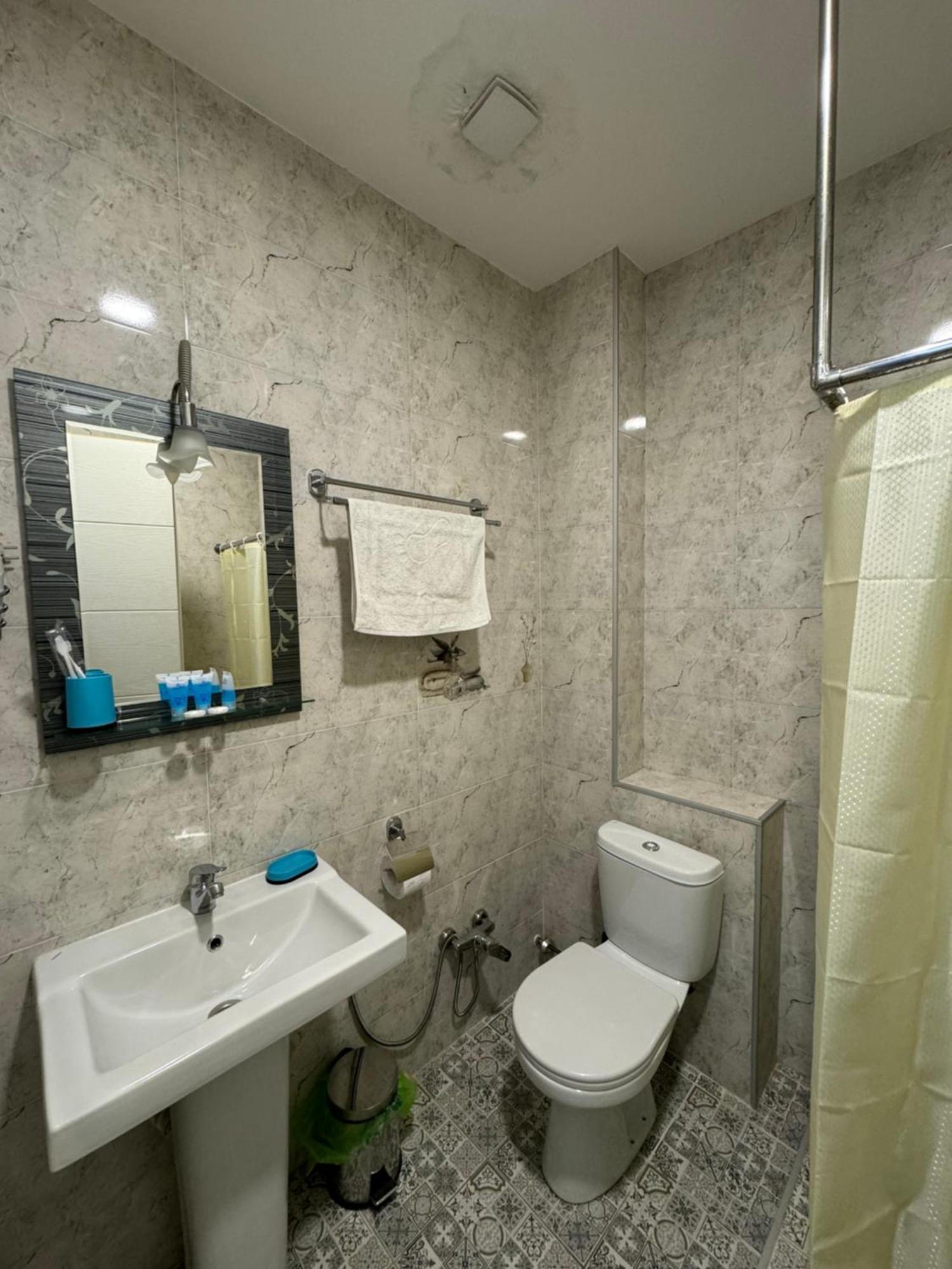 Westay Hotel Tbilisi Luaran gambar