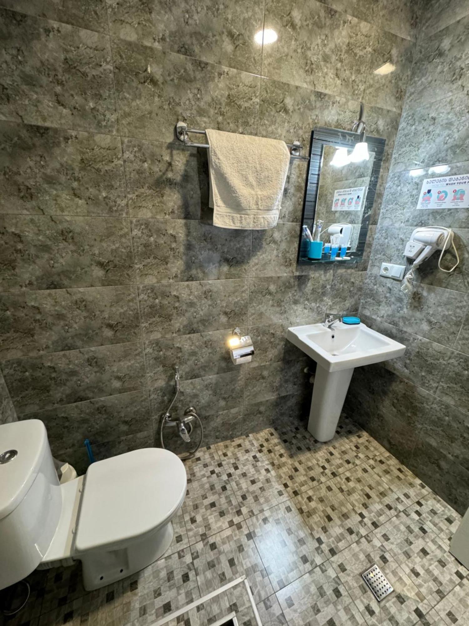 Westay Hotel Tbilisi Luaran gambar