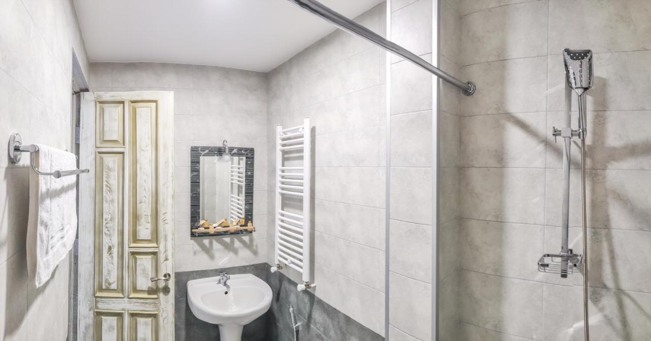 Westay Hotel Tbilisi Luaran gambar