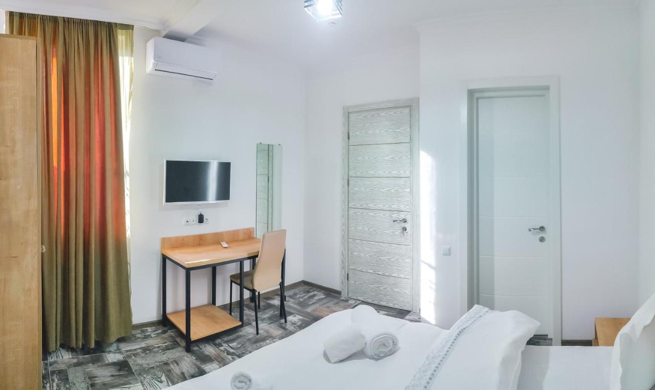 Westay Hotel Tbilisi Luaran gambar