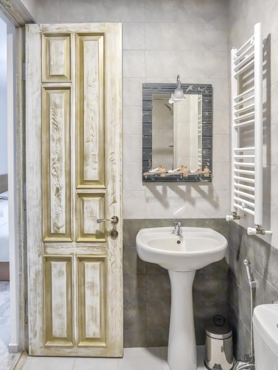 Westay Hotel Tbilisi Luaran gambar